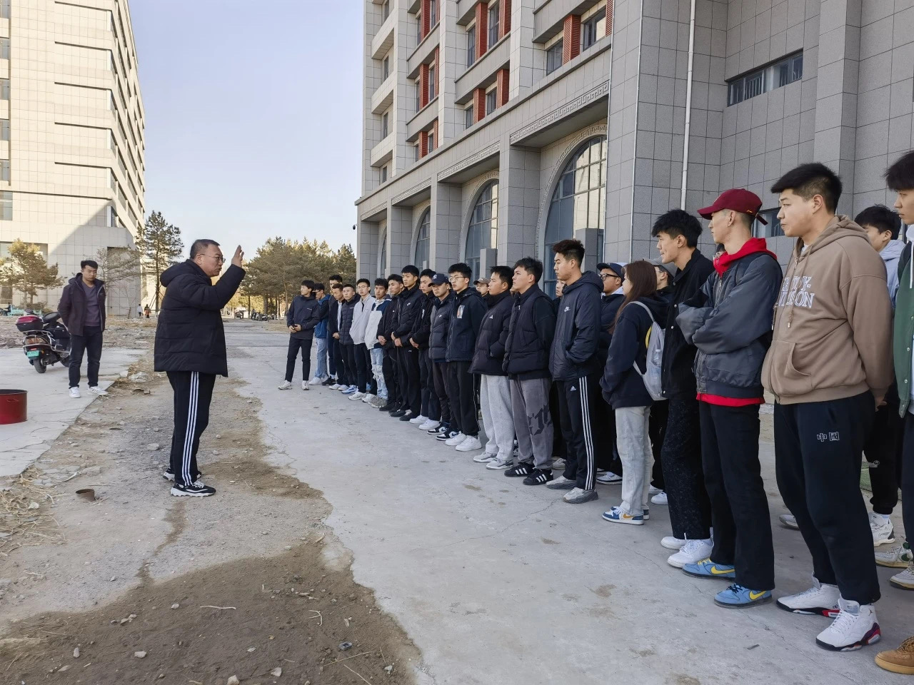 微信图片_20240321162057.jpg 微信图片_20240321162057.jpg