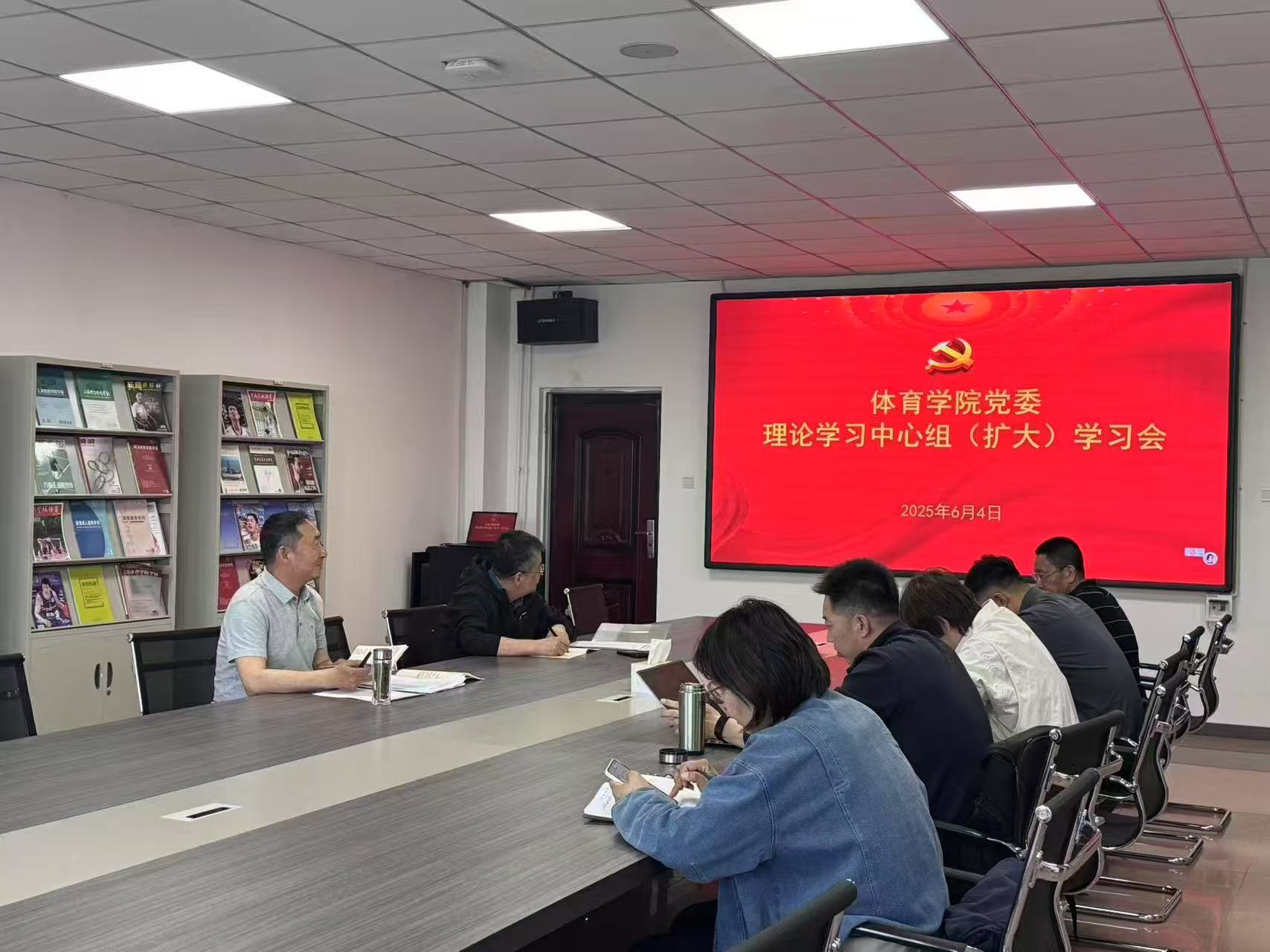 4c377e4af975a925e76781543e3fc84.jpg 4c377e4af975a925e76781543e3fc84.jpg